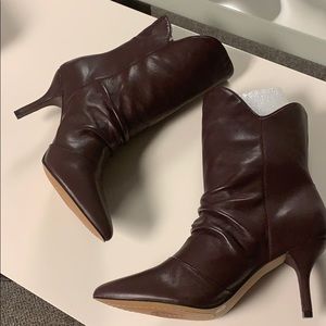 VINCE CAMUTO BOOTIES